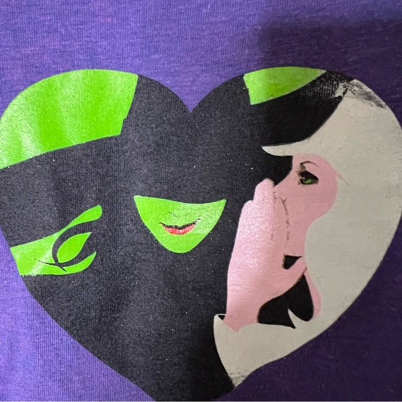 Wicked I Love Oz Broadway Musical Purple Graphic Short Sleeve Tee Size Youth 2XL - Picture 4 of 6